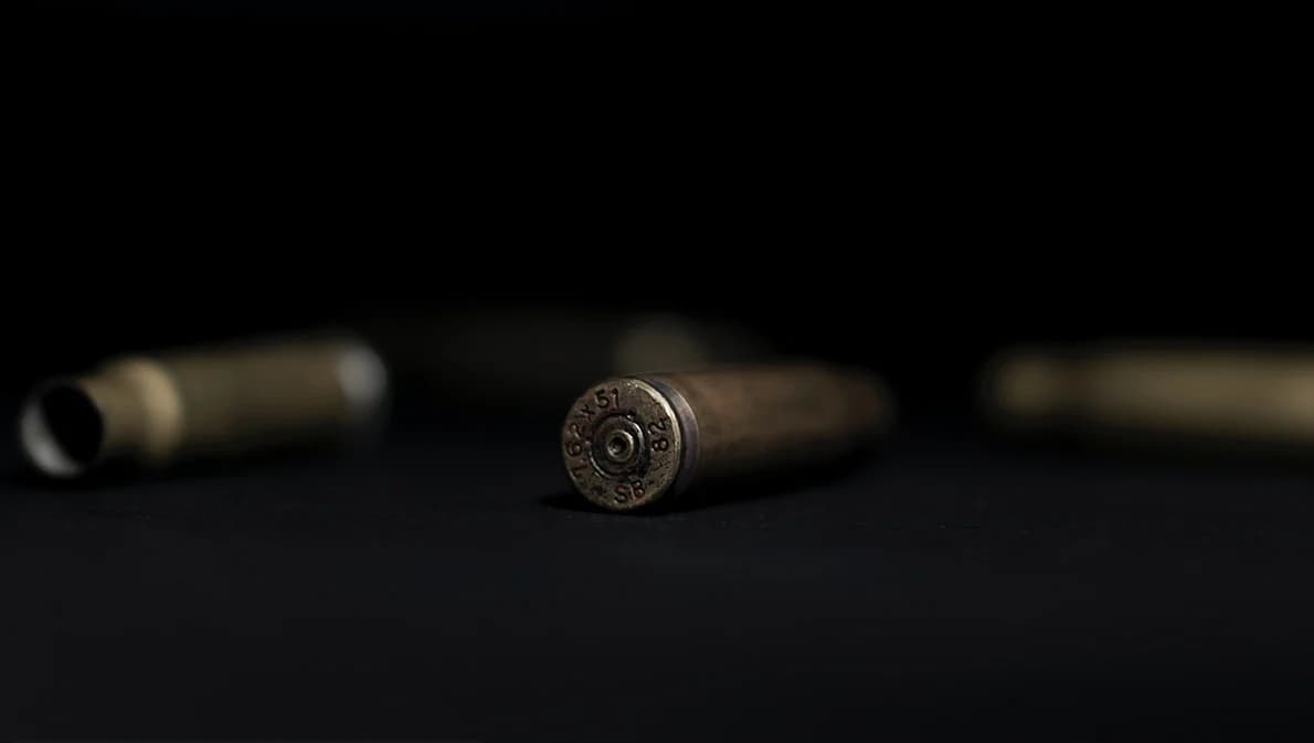 สรุป #กราดยิงอุบล เจ็บ 7 เสียชีวิต 2 ราย นายกฯ สั่งผบ.ตร.เร่งจับกุมคนผิด