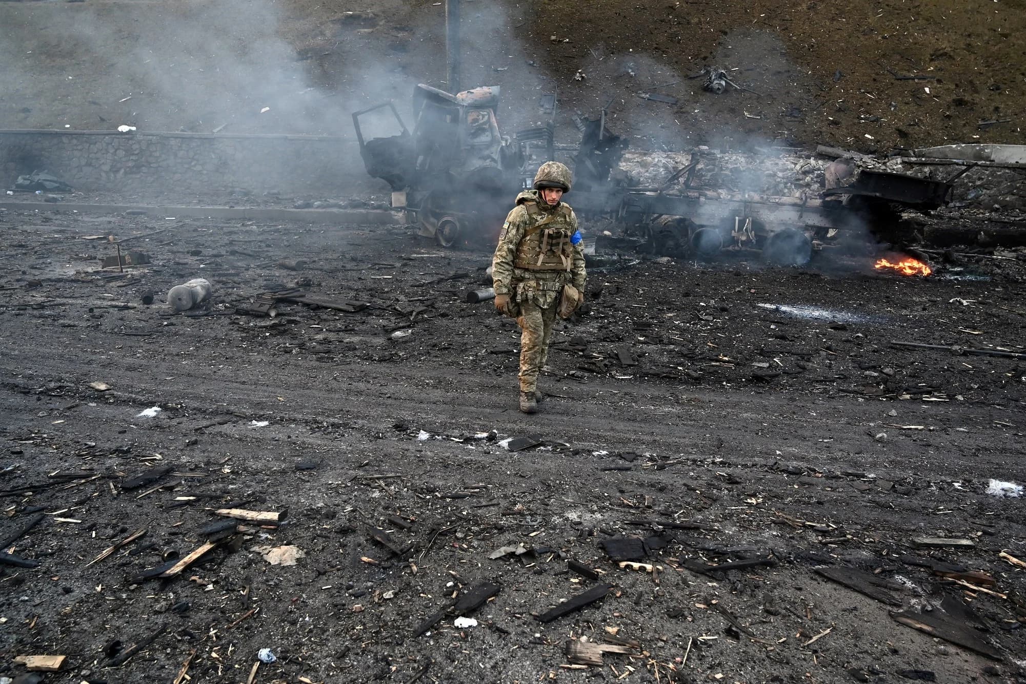 ‘แอมเนสตี้’ ชี้แผนกองทัพยูเครนที่ใช้รับมือการรุกรานของรัสเซีย ทำให้พลเรือนตกอยู่ในอันตราย
