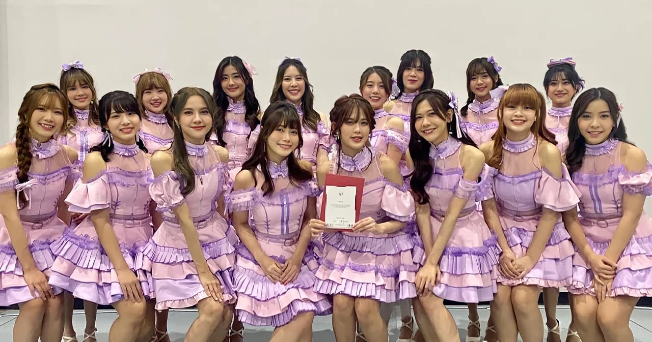 ‘BNK48’ ที่ได้รับการคัดเลือกเป็นคนไทยผู้สร้างคุณประโยชน์ และสร้างความสัมพันธ์อันดีระหว่างไทย-ญี่ปุ่น