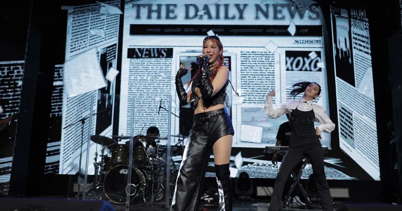 ‘WAII’ คัมแบ็กจัดเต็มโชว์ซิงเกิลใหม่ ‘Based on Whose Story’ ที่แรกในงาน ‘XOXO showcase’