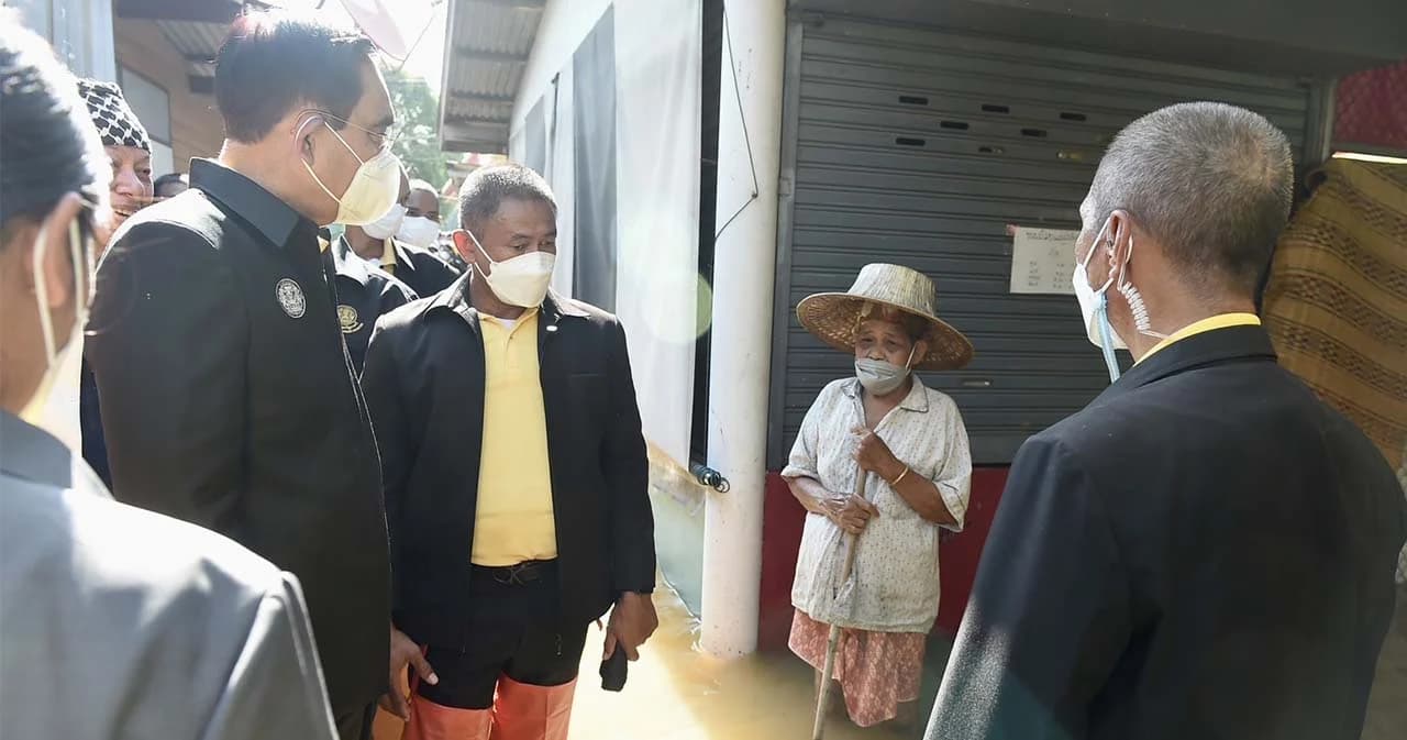 นายกฯ เตือนประชาชนระวังอันตรายจากฝนตกหนัก 14-15 ต.ค.นี้