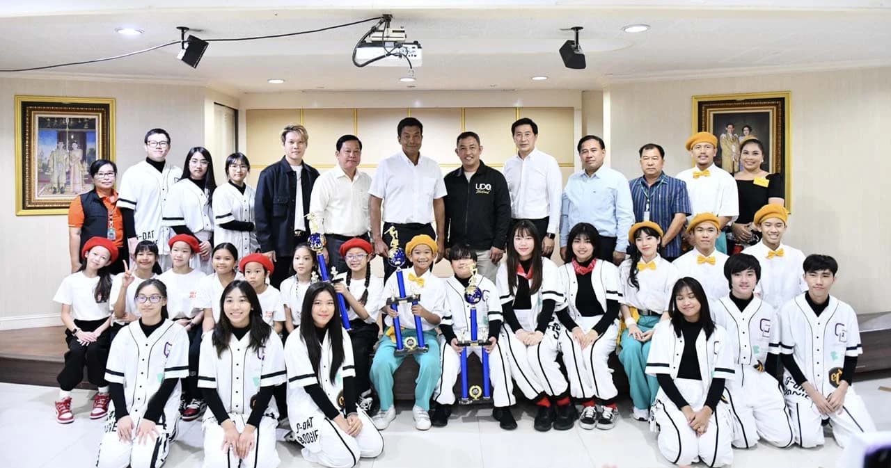 ‘ทีมไทยสตรีทแดนซ์’ คว้าที่ 1 แชมป์โลก 13 รางวัล ผู้ว่าฯ ชัชชาติ ร่วมยินดี เล็งจัดชิงแชมป์ถ้วยกรุงเทพฯ