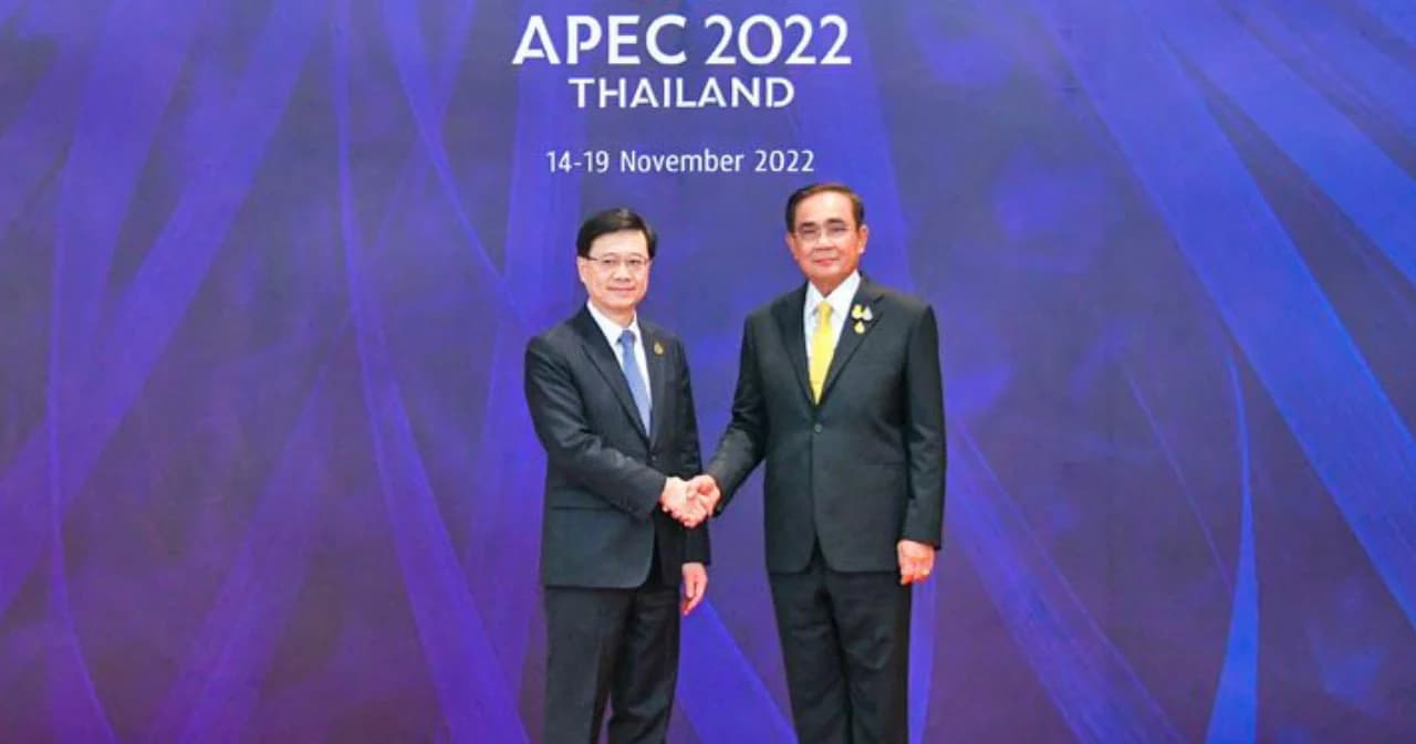 ผู้นำฮ่องกง ติดโควิด-19 หลังกลับจากประชุมเอเปคที่ไทย