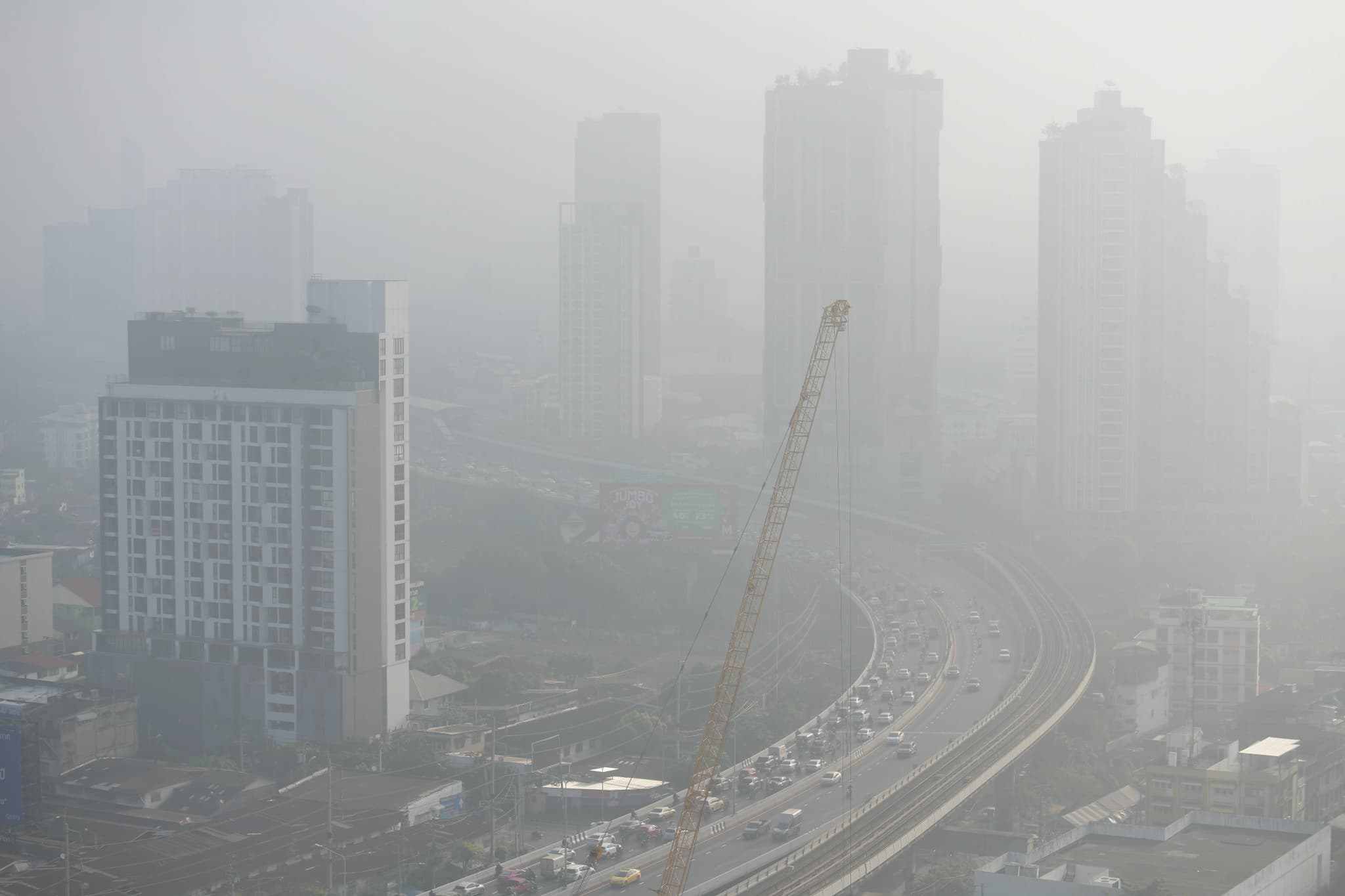 คำว่ารักมันกลายเป็นฝุ่นไปแล้ว ค่าฝุ่น PM 2.5 วันวาเลนไทน์ เกินค่ามาตรฐาน 24 จังหวัด