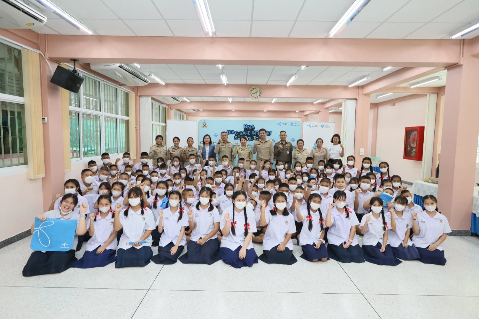 dtac Safe Internet ผนึกกำลัง กทม. และ TICAC-CCIB ลงพื้นที่ให้ความรู้นักเรียนสังกัดกทม. ส่งเสริมการต้านภัยทางเพศออนไลน์ พร้อมตั้งเป้าผลักดันโครงการไปทั่วไทย