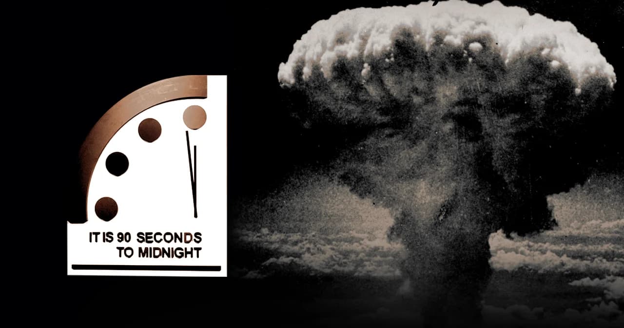 ประวัติ ‘The Doomsday Clock’ นักวิทย์ฯ ประเมินวันสิ้นโลก จากสงครามนิวเคลียร์ถึงโลกร้อน