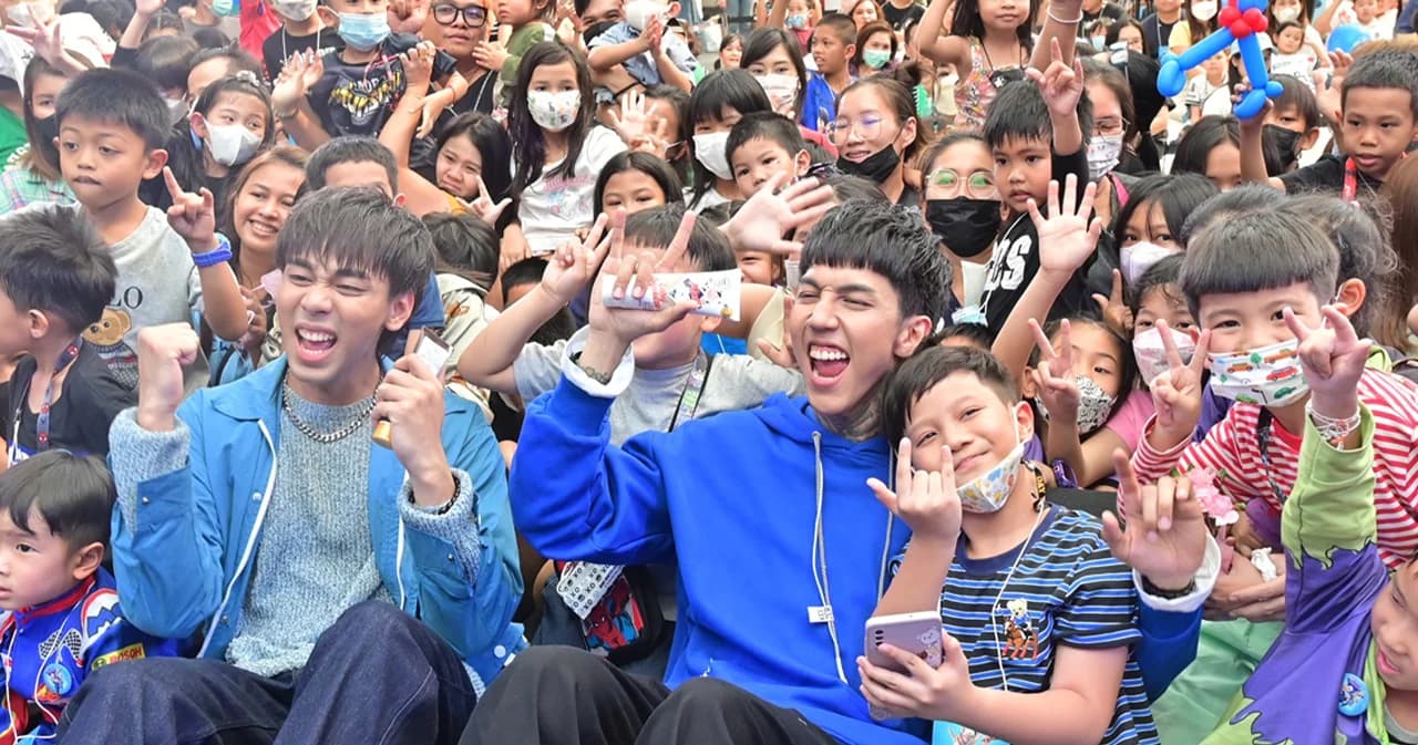 ‘ฮาย-เซน Paper Planes’ เปิดตัวเป็นพรีเซนเตอร์นมตรามะลิ