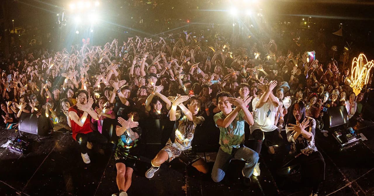 ‘Bodyslam-โจอี้ ภูวศิษฐ์’ ชวนแฟนคลับสานต่อโมเมนต์ประทับใจจัดคอนเสิร์ตกลางสวน ‘ปรากฏการณ์ผีเสื้อ Special Live Session’