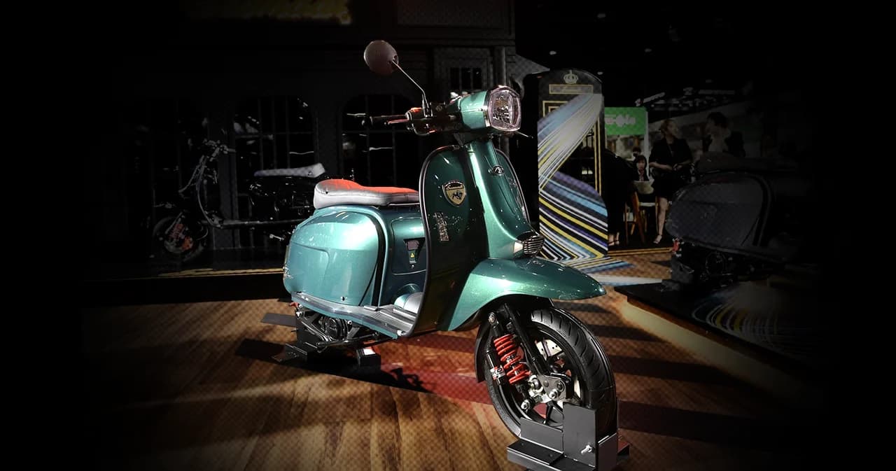 สกู๊ตเตอร์ไฟฟ้า รุ่นแรกของ ‘สโกมาดิ’ “TURISMO ELECTRONICA” โมเดิร์น คลาสสิก ขายแค่ 200 คัน