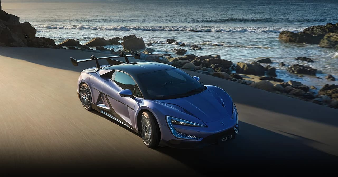 BYD เปิดตัวซูเปอร์คาร์ไฟฟ้า Yangwang U9 ท้าทาย Ferrari และ Lamborghini