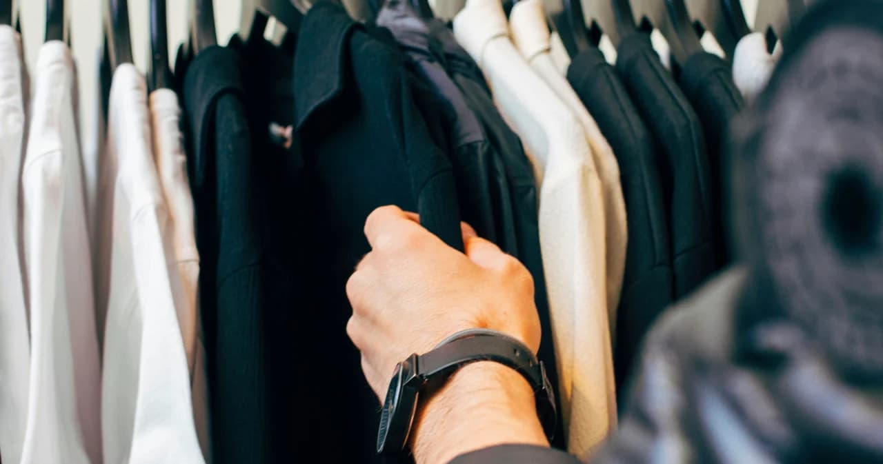 คุยกับต้น กลาง และปลายน้ำจาก RECO Collective ไม่ใช่แค่กิมมิค ไม่ใช่แค่คอนเซปต์ แบรนด์ระดับโลกเลือกใช้ ‘ผ้ารีไซเคิล’ โตพุ่ง 300% แบรนด์ระดับโลกเลือกใช้ ‘บรรทัดฐานใหม่’ โลกแฟชัน