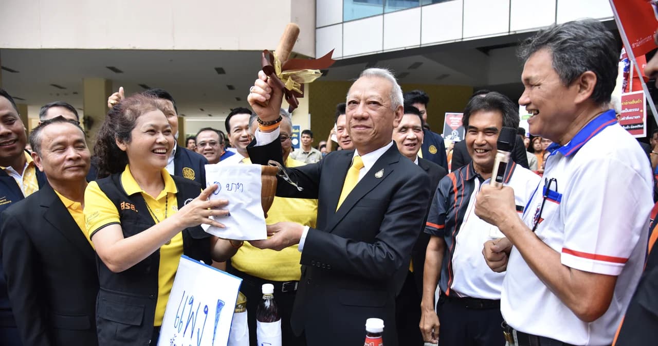 “ค่าแรง 400 บาท” กลุ่มลูกจ้าง-นายจ้าง รุดยื่นหนังสือถึง รมว.แรงงาน วันนี้