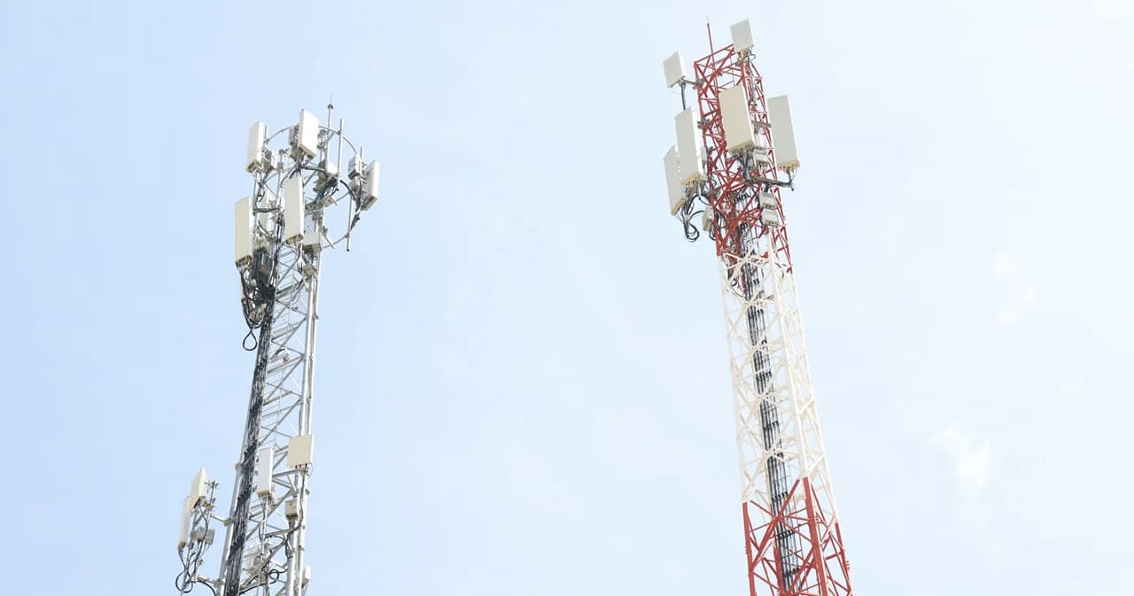 กสทช. สั่งรื้อเสาส่งสัญญาณ โทรศัพท์เคลื่อนที่ ตามแนวชายแดน ที่หันหน้าออกไปประเทศเพื่อนบ้าน