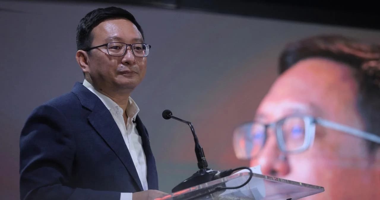 ‘ชัยธวัช’ ก้าวไกล แถลงผิดหวัง ‘ศาลรัฐธรรมนูญ’ ไม่เปิดไต่สวนคดียุบพรรค