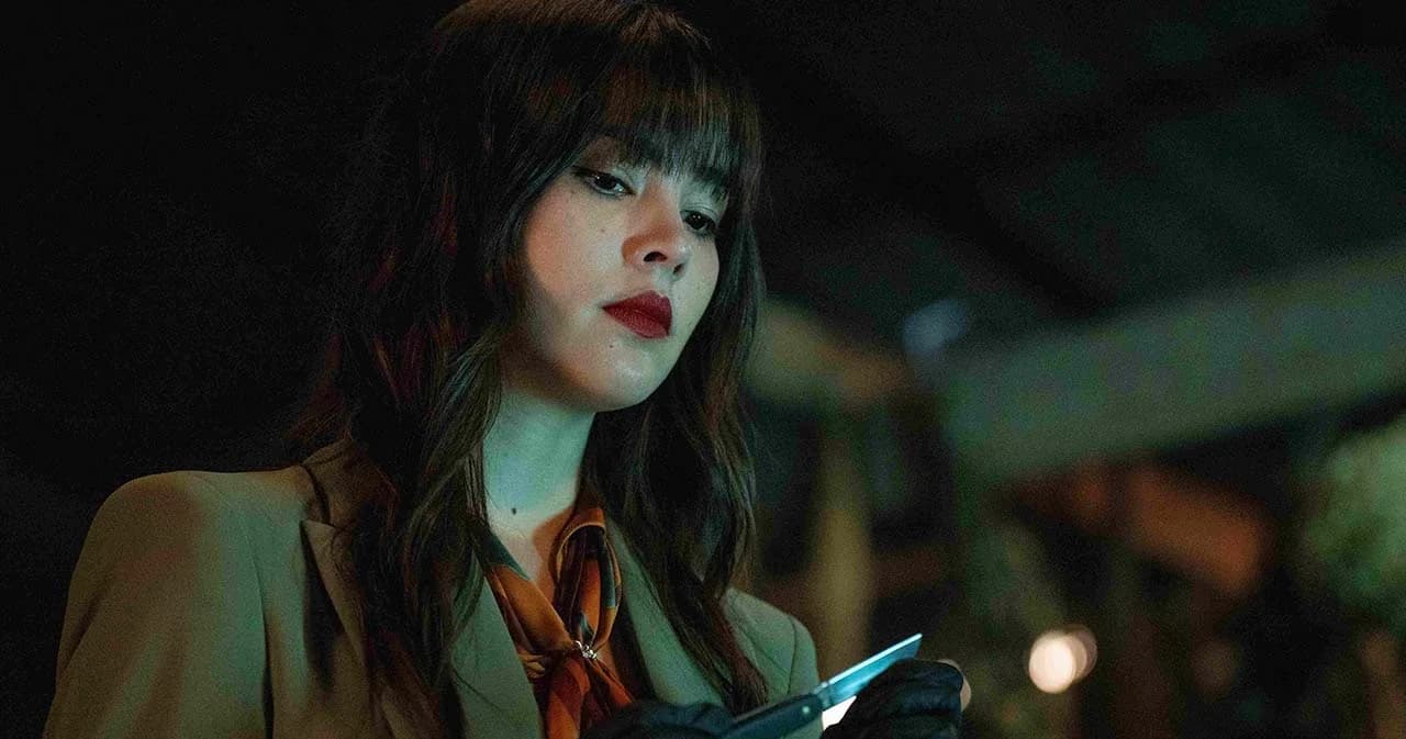 ‘ดาหลา บุปผา ฆาตกรรม’ เปิดภาพเซ็ตแรกเรื่องใหม่จาก ‘Netflix’ กับซีรีส์แนวสืบสวนสอบสวนที่มีความลึกลับ