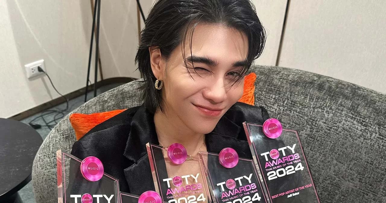 ฮอตสุด! เจฟ ซาเตอร์ คว้า 5 รางวัล จาก ‘TOTY Music Awards’ งานประกาศรางวัลประจำปีของคนดนตรี
