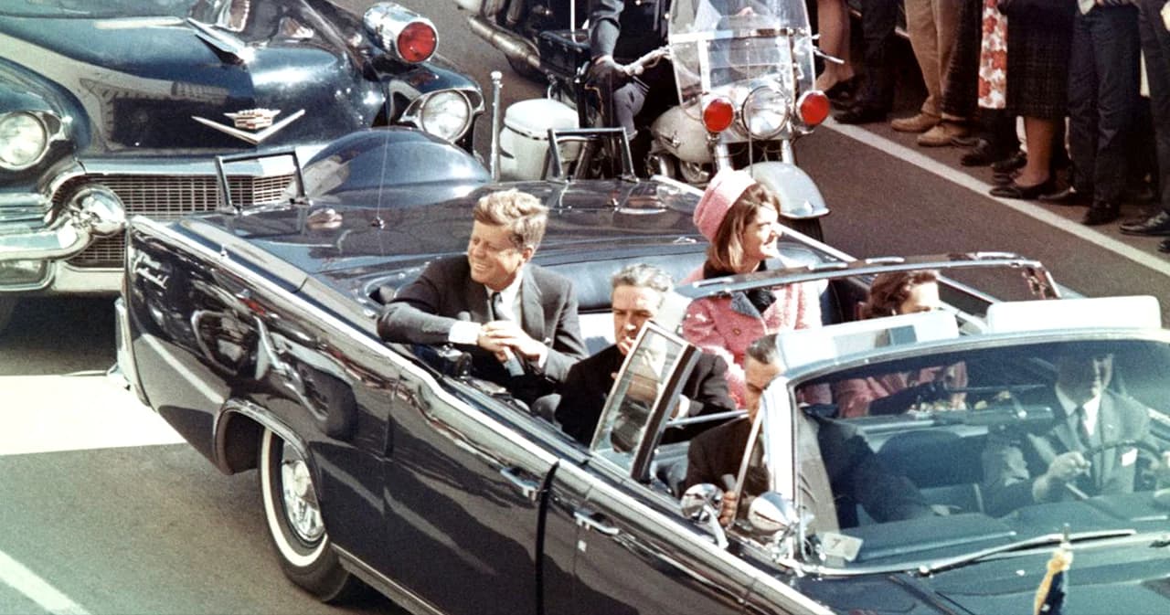 ‘ทรัมป์’ เปิดเอกสารลับ 80,000 หน้า ไขคดีลอบสังหาร ปธน.จอห์น เอฟ เคนเนดี