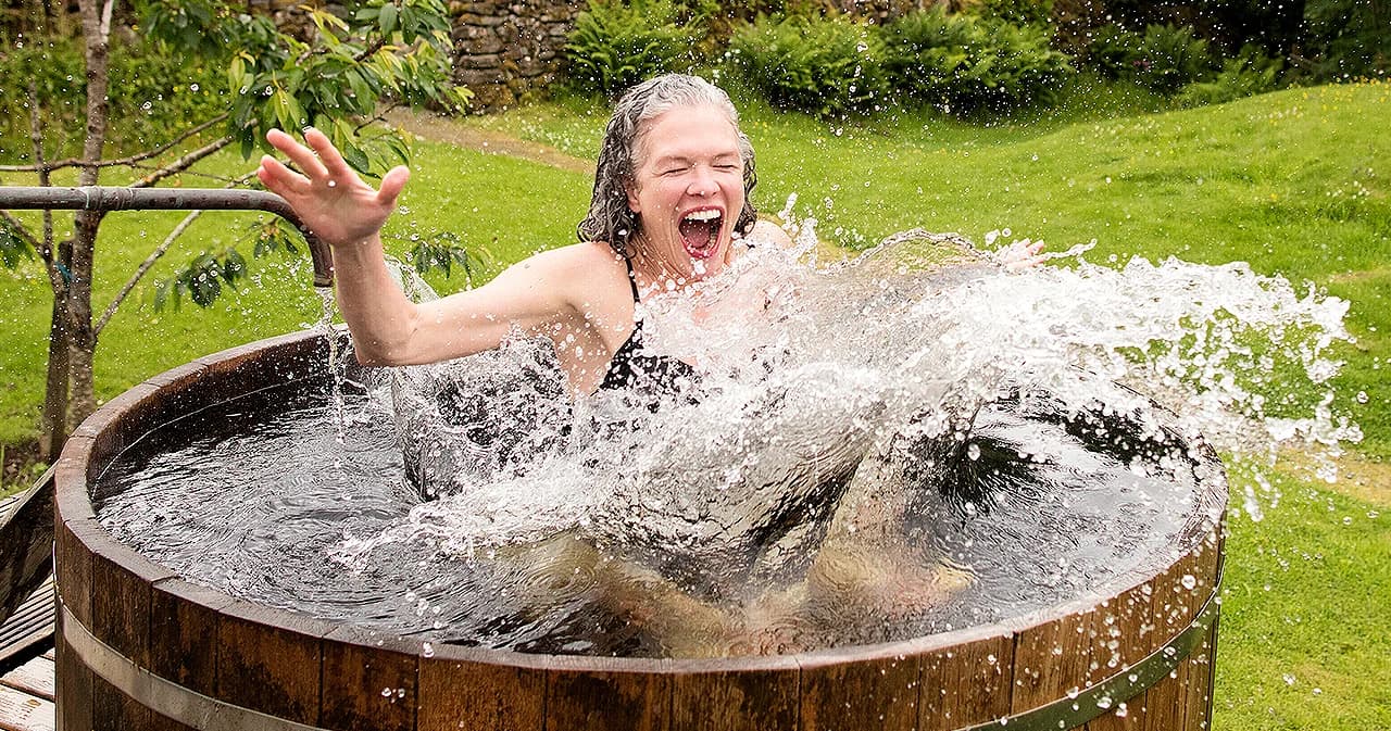 หนาวนี้สู้ไหวไหม! Ice Bath จากนอนแช่น้ำแข็งรักษาผิว สู่เทรนด์รักษากล้ามของนักกีฬา