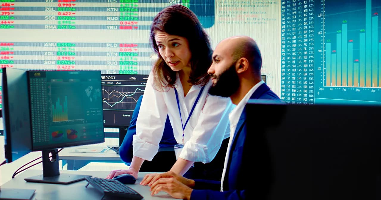 ทำไมบริษัทใหญ่ถึงใช้วิธี ‘ซื้อหุ้นตัวเองคืน’ กลยุทธ์ที่มากกว่าแค่พยุงราคา